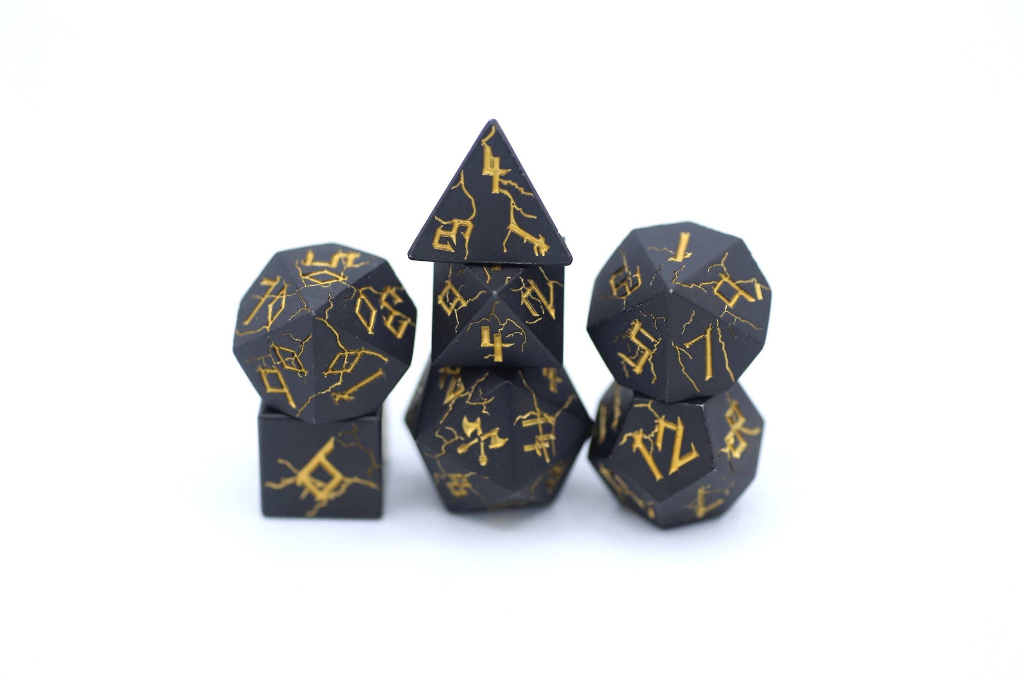 Hymgho: Matte Black with Gold Barbarian Dice Set